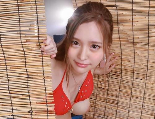 【ＶＲ】令和ビッチ水着ギャルと中出しセックス！海の家で働く僕、美形ギャルが彼氏とエッチしているのを覗いていたら…