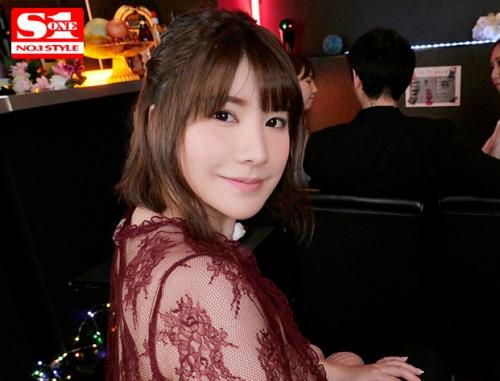 【ＶＲ・有栖花あか】重量感たっぷりのＪカップを武器に本指名No.1おっパプ嬢、ささやき裏オプ本番誘惑！