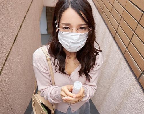 【ＶＲ】唾液売りの人妻と中出しセックス！「私の唾液をお譲りしたいです…」特別な性癖を持つ人妻との出会いとＳＥＸ…