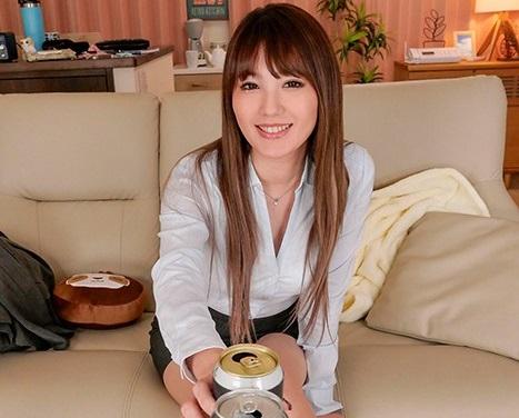 【ＶＲ】女上司・逆中出しＮＴＲ！「終電ないの！？じゃあウチ泊まりなよ」アナタが先輩上司の「天海」さんに誘惑される！