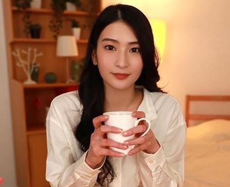 【幸せホルモン促進ＶＲ】あなたの事を好きすぎる彼女と中出しＳＥＸ！早漏でも構わない、何度も中出しで受け止めてくれる！