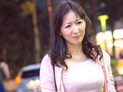 ◆ナンパ◆24時間ヤラしい事ばかりでいつでも頭の中はピンクな事ばかりの美人がセックス愉しむように腰振って気持ちイイところに自ら当てて気持ち良くなってイキまくる！
