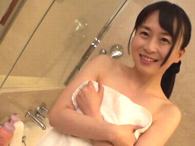 ◆中出し◆肉棒挿入されたくて自分から男を誘ってしまう淫乱な美人が即ハメセックスで激ピストンでイキまくり！羞恥メス堕ちで悶絶イキ！