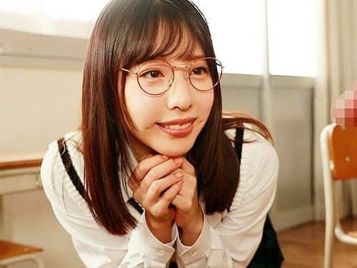 【白桃はな】小悪魔だった美少女JKに誰もいない教室でチ〇ポを弄ばれ手コキフェラと欲求不満解消に杭打ちピストンで。。。