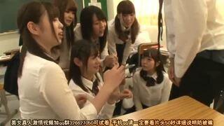 パンツが無い！ ブラも無い！ 下着盗難事件発生！！クラスの女子はノーパン＆ノーブラ！！水泳授業の後、クラスの女子の下着が無くなる大事件が起きた。去年まで女子校で、クラスでただ1人の男であるボクが犯人だと疑われたが、もちろんボクはやっていない。