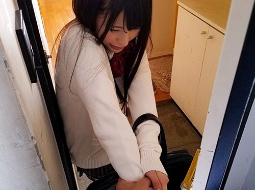 「ちょっとやめてください…」美乳スレンダーな清楚系女子高生の家に無理やり入って強姦セックス