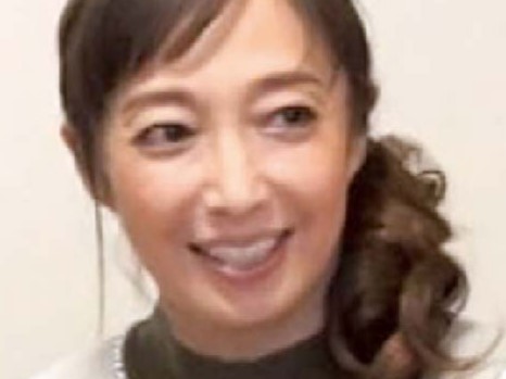 「なにがいいの？」美乳美尻の叔母さんにお願いしてSEX
