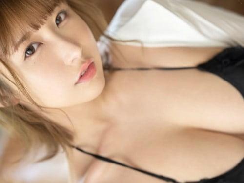 【うんぱい】SNSで拡散された奇跡のHカップと圧倒的なタレント性の巨乳美女を400万人が初めて目撃する人生初絶頂に。。。