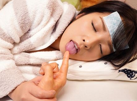 【VR】体調不良の妹が目の前に！？巨乳に魅了されて正常位で大量射精待ったなし！