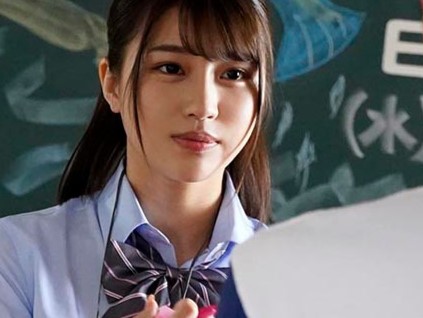 ≪唯井まひろ≫『沢山抜いてあげるね///』美乳スレンダーなエロカワ女子マネが生徒のおちんぽを抜きまくる