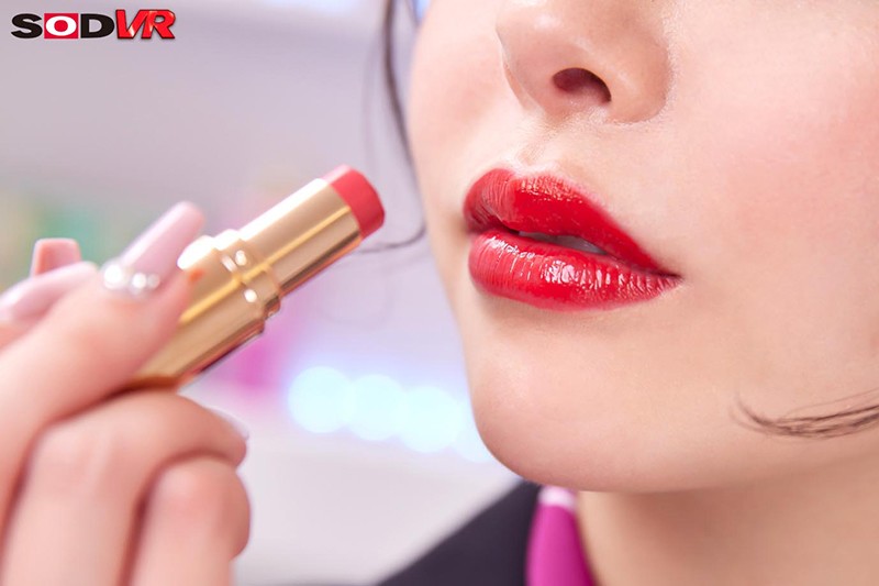 【VR】美容部員が目の前に！？キスに魅了されて喘ぎ声で大量射精待ったなし！