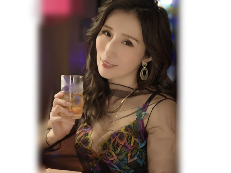 「ソープサービスょ」ヨダレだらだらＪ乳美魔女ママが客の極太チ●ポをえずき汁まみれ喉奥イラマで痺れさせる禁断オモテナシWWWWWW